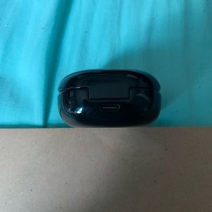 Samsung Bluetooth earbuds